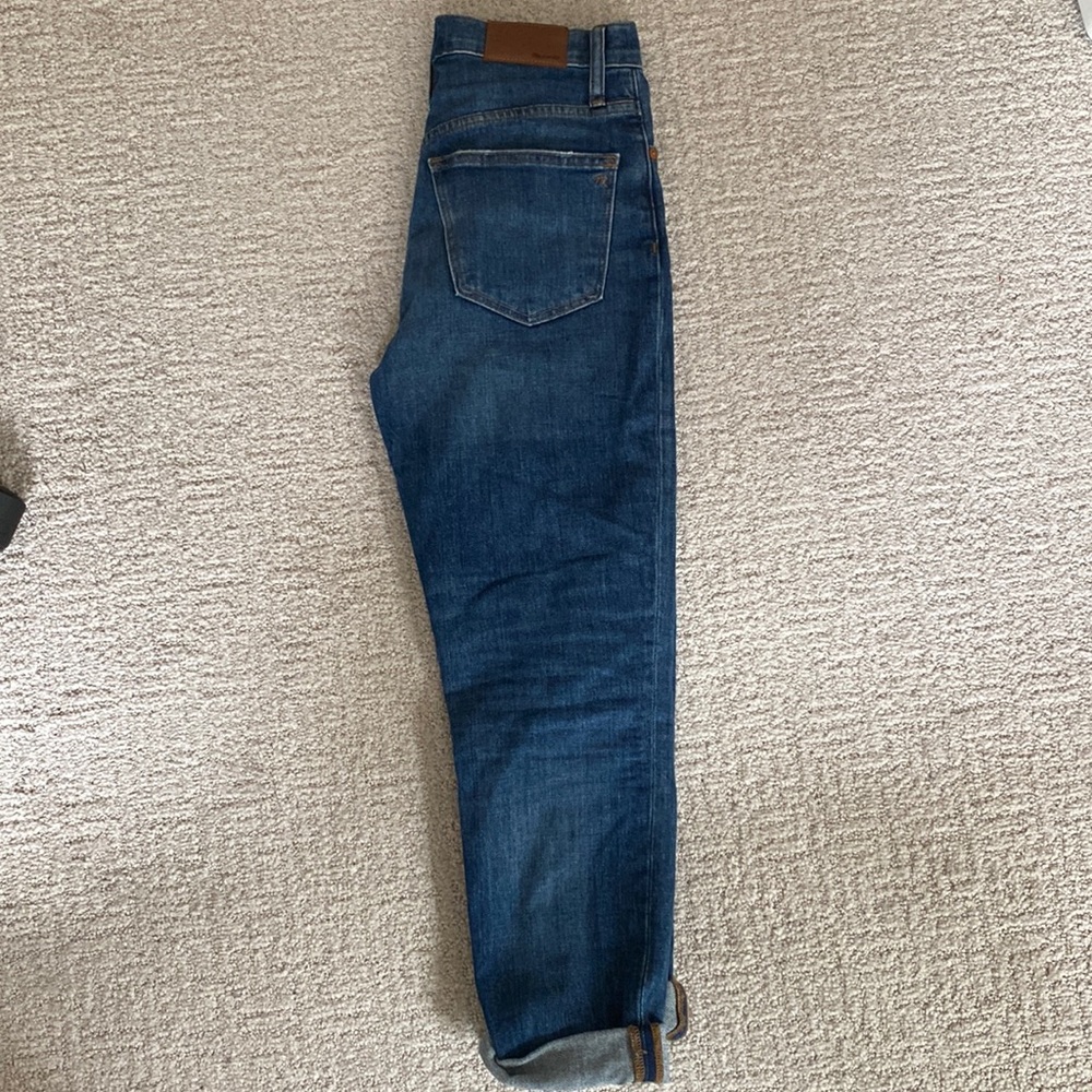 Size 24 from Madewell High Rise Slip Crop Boyjean. Worn twice.